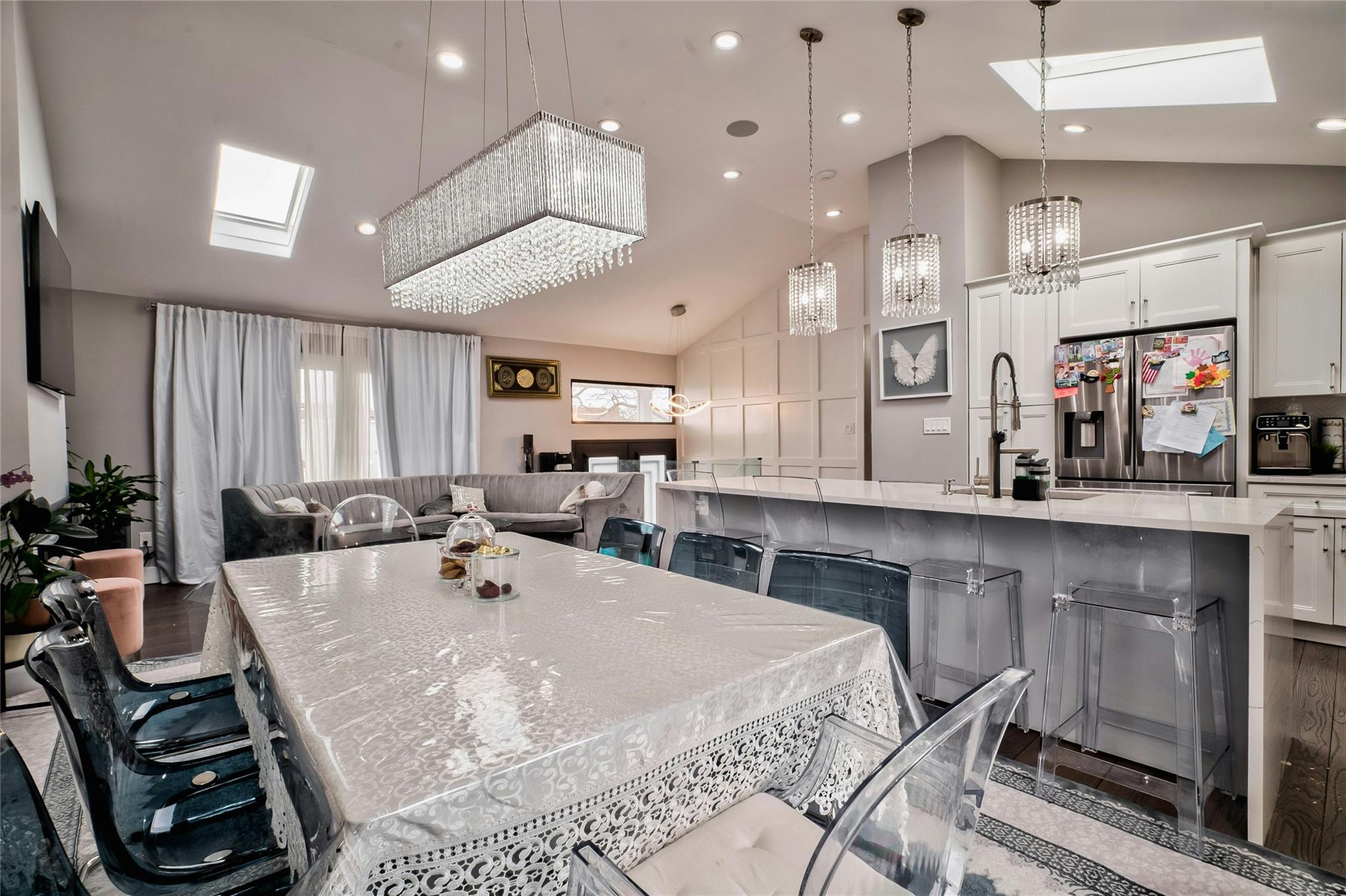 2974 Hemlock Place, Wantagh, New York image 12