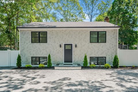 38 Columbia Avenue Westhampton NY 11977