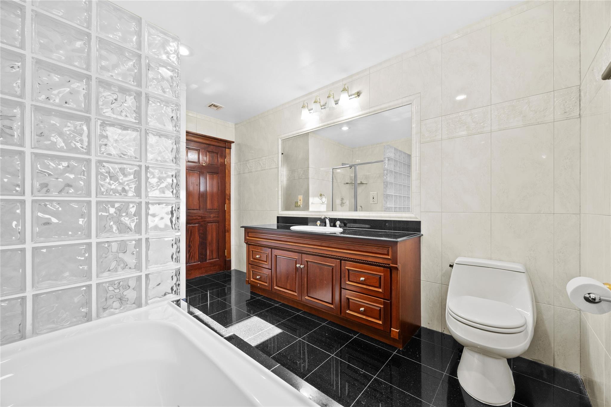 3323 158th Street, Flushing, New York image 18