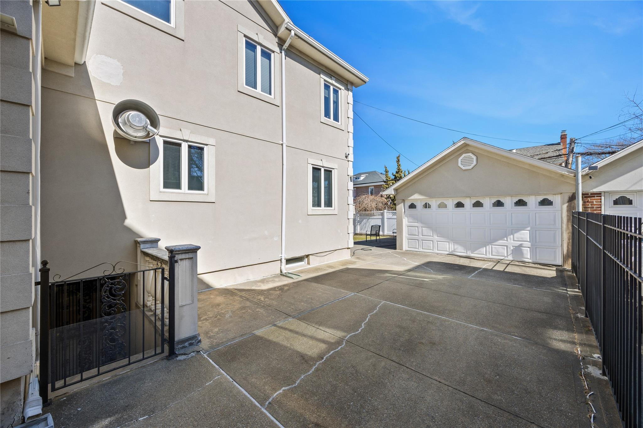 3323 158th Street, Flushing, New York image 31