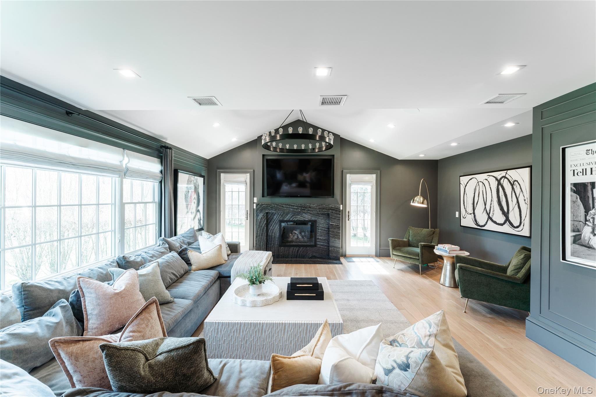 194 Whitehall Boulevard