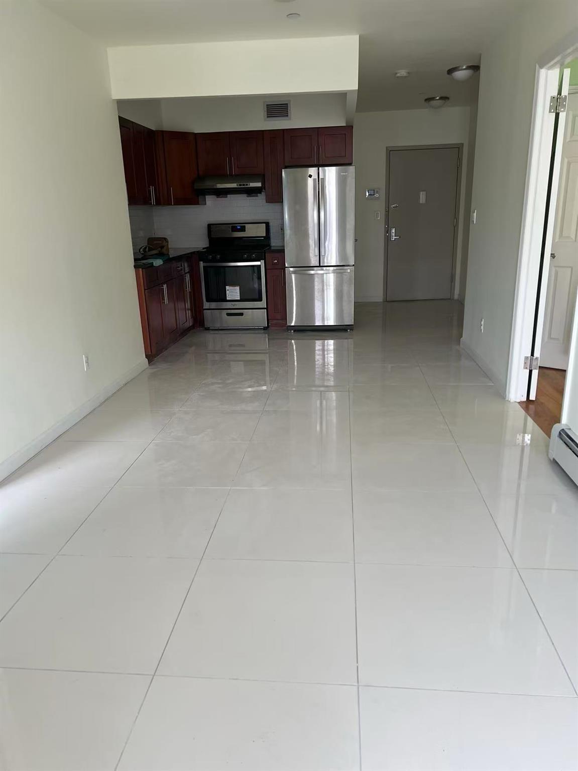 31-53 Linden Place #2E, Flushing, New York image 2