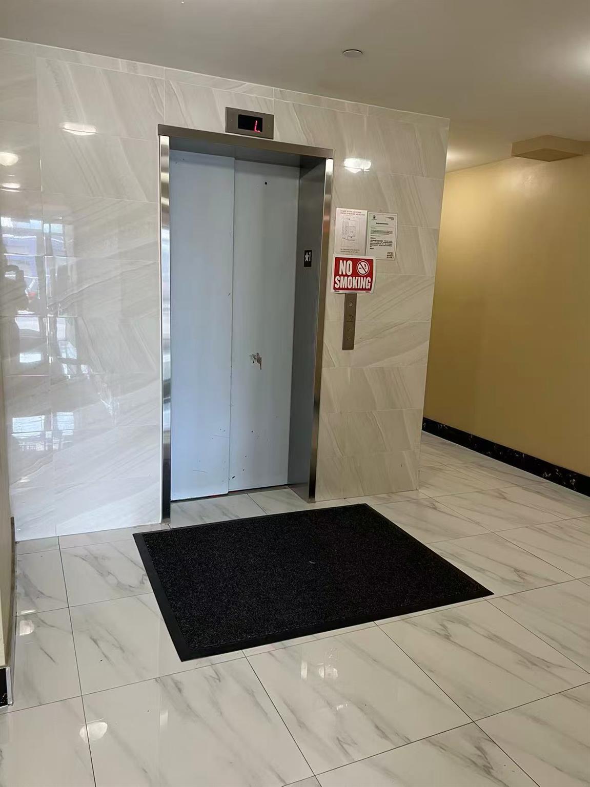 Linden Place 2E, Flushing, Queens, NY - 2 Bedrooms  
2 Bathrooms  
5 Rooms - 