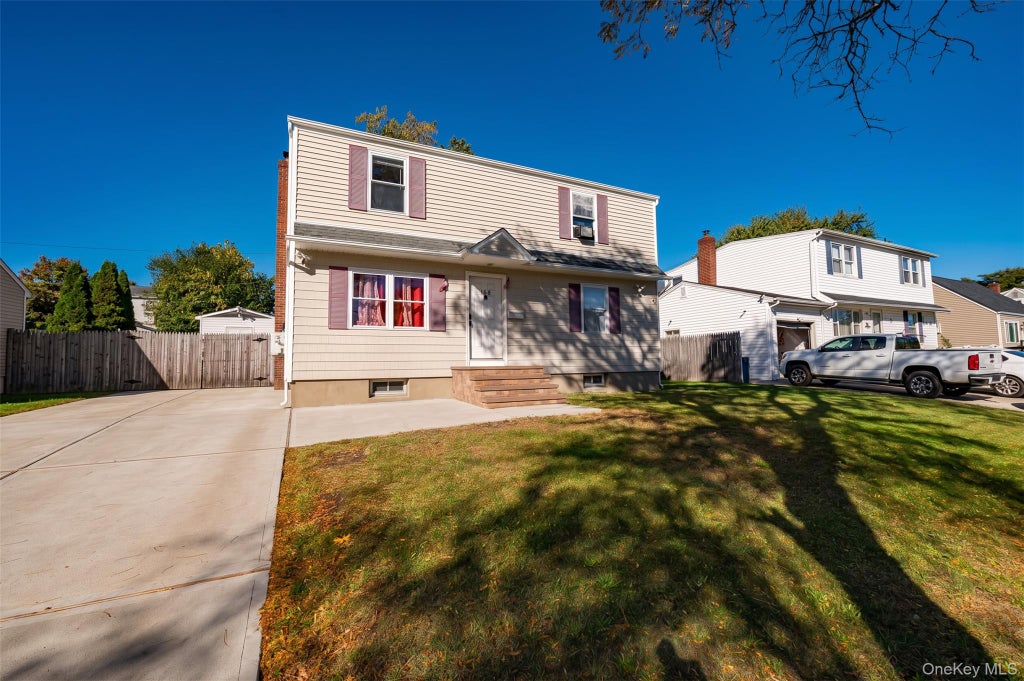 Photo of 155 Wantagh Avenue, Levittown, NY 11756 (MLS # 1062695)