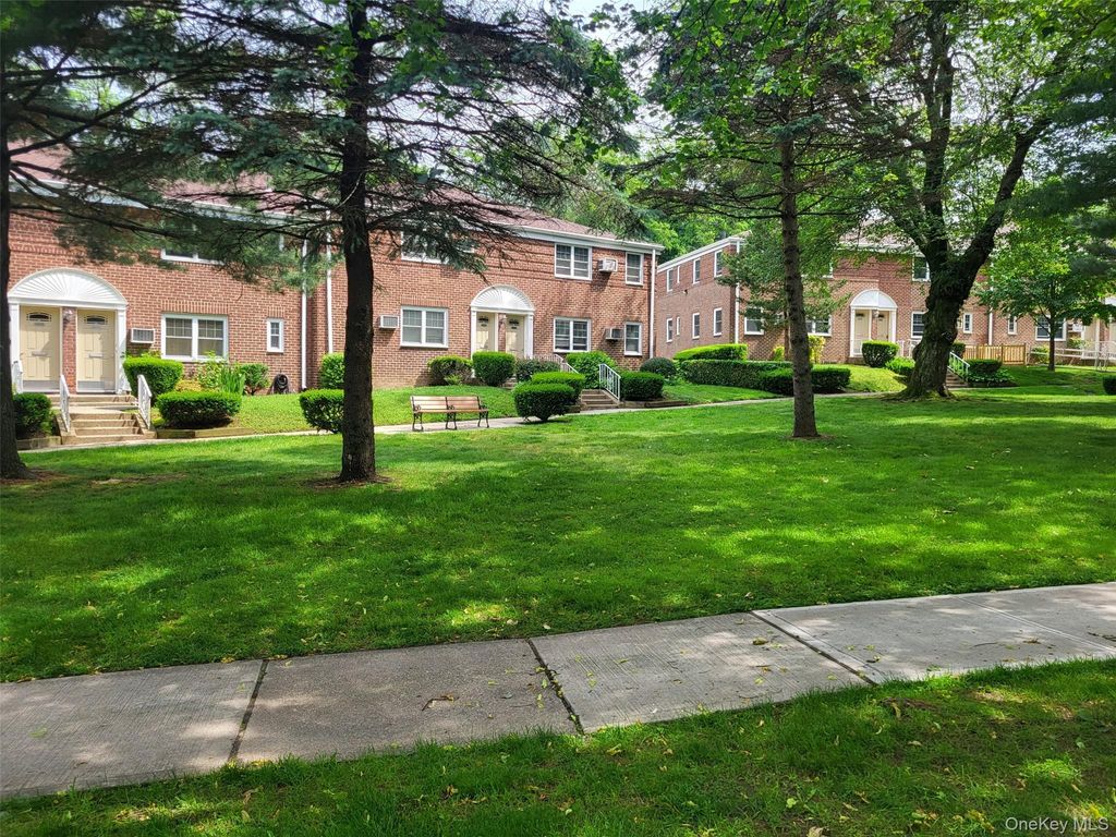 Photo of 224-23 Kingsbury Avenue #B, Oakland Gardens, NY 11364 (MLS # 944699)