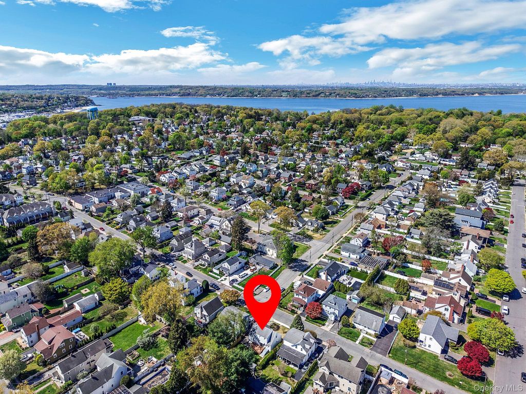 Photo of 28 Miller Street #2, Glen Cove, NY 11542 (MLS # 986132)