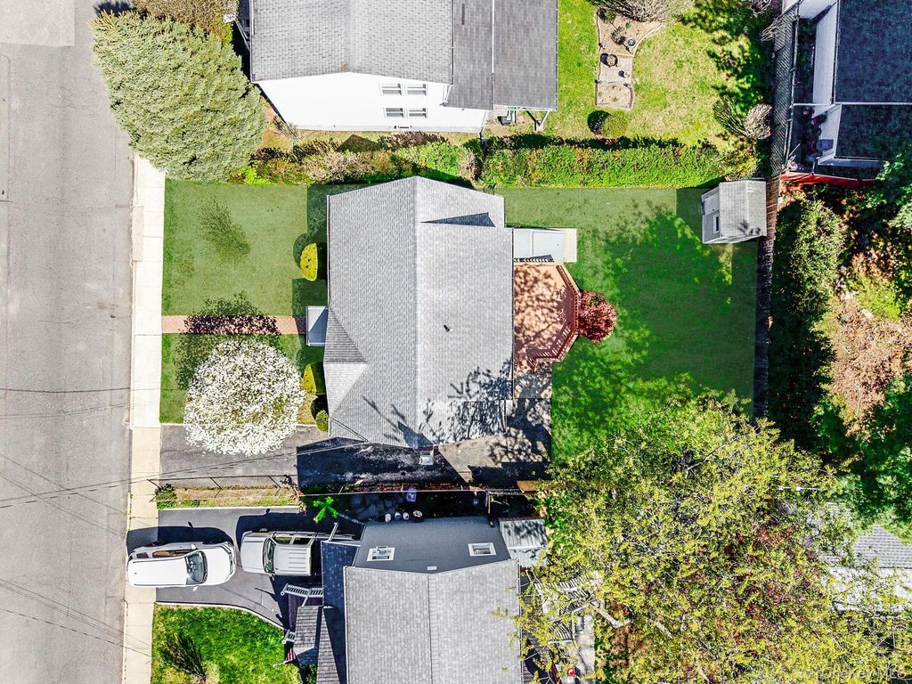 Photo of 28 Miller Street #2, Glen Cove, NY 11542 (MLS # 986132)