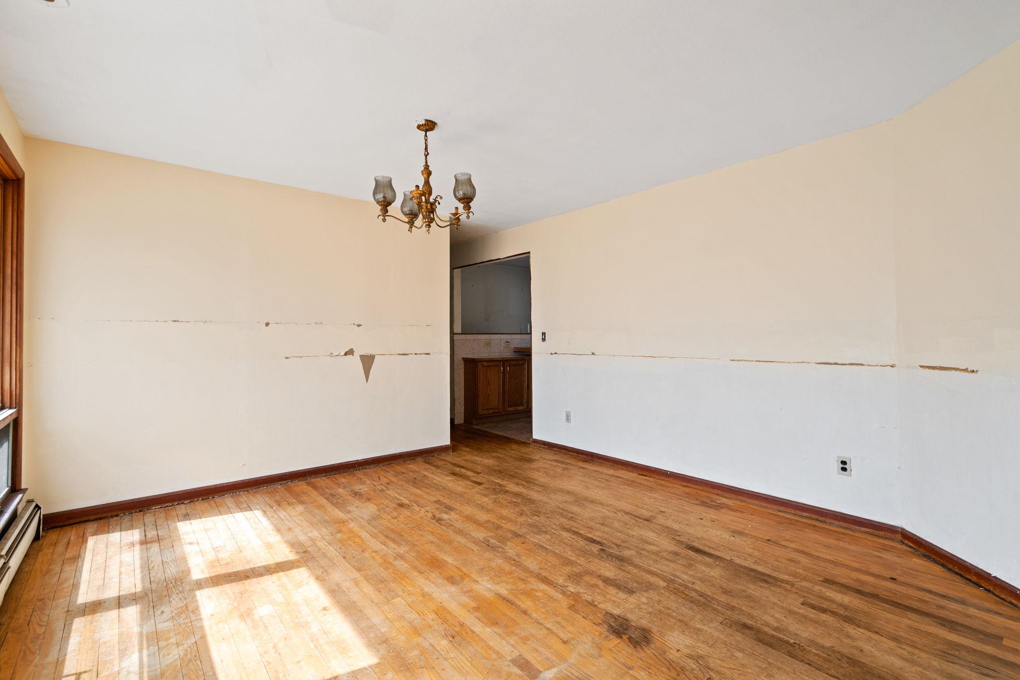 80 Maple Drive, Middletown, New York image 8