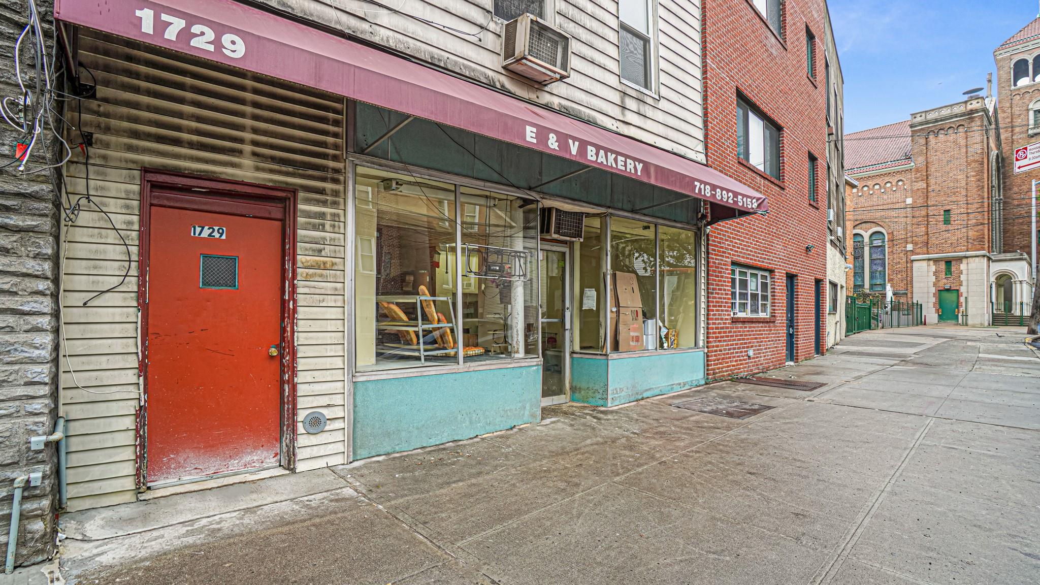 1729 Unionport Road, Bronx, New York image 2