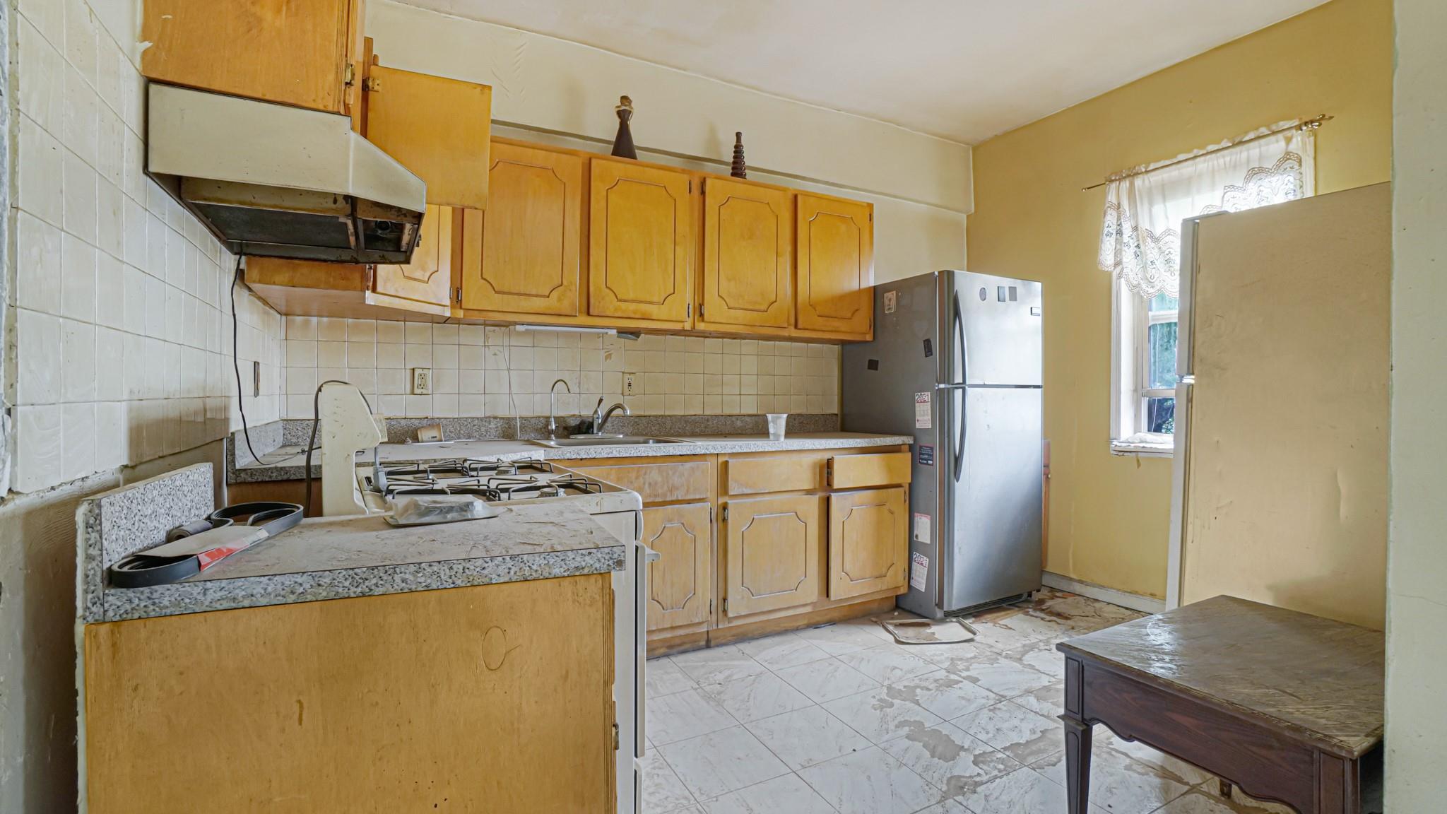 1729 Unionport Road, Bronx, New York image 4