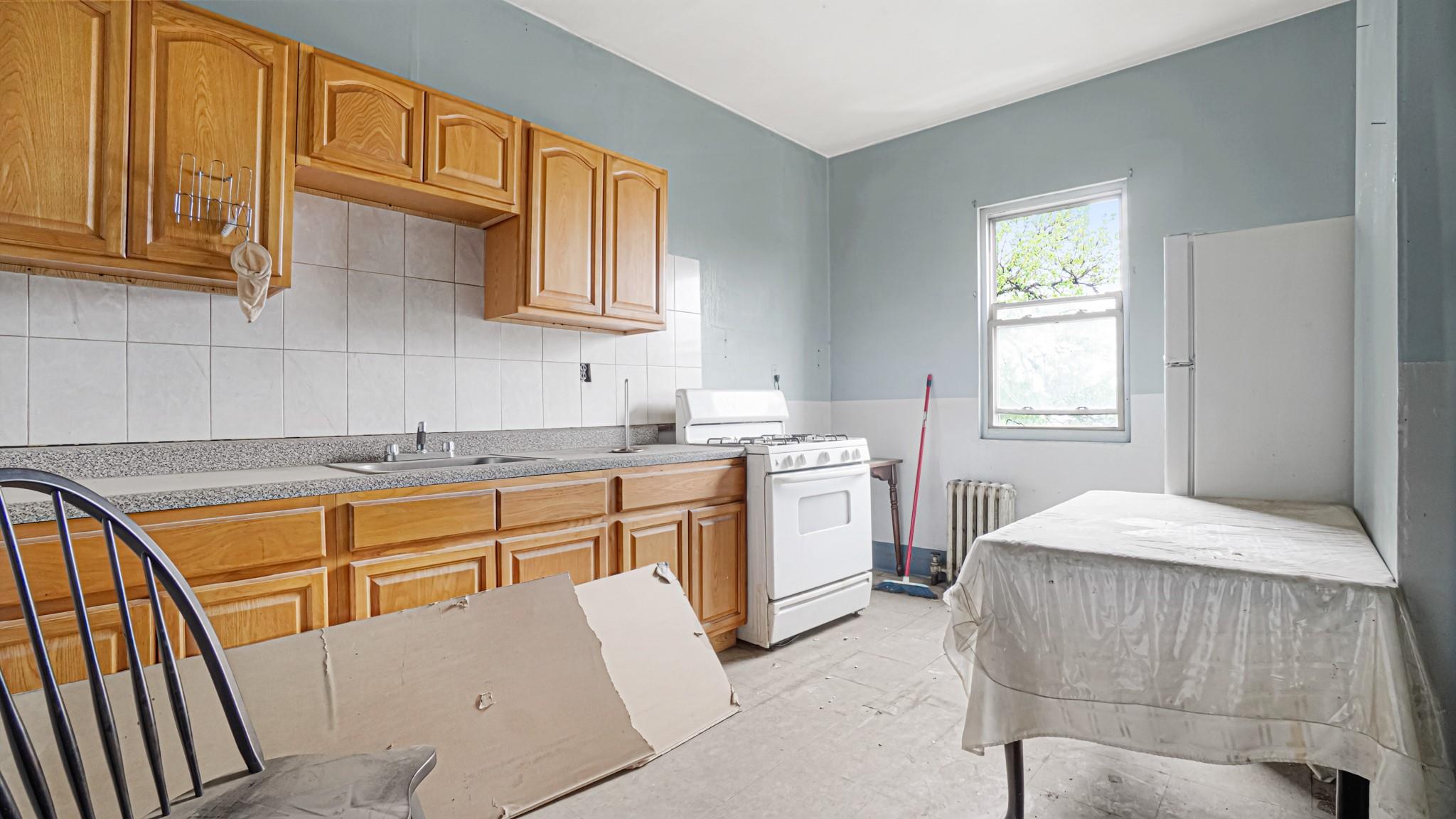 1729 Unionport Road, Bronx, New York image 10
