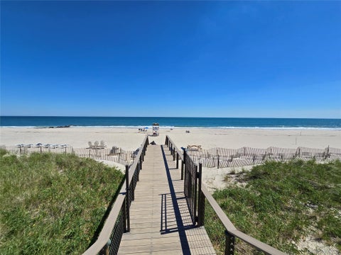 Homes For Sale - 585 Dune Road #L10<br/> Suffolk County, Westhampton, NY 11978