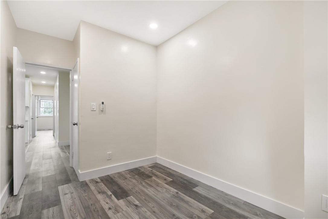 New York, New York 10466, United States, 3 Bedrooms Bedrooms, ,2 BathroomsBathrooms,Residential,Active,85881
