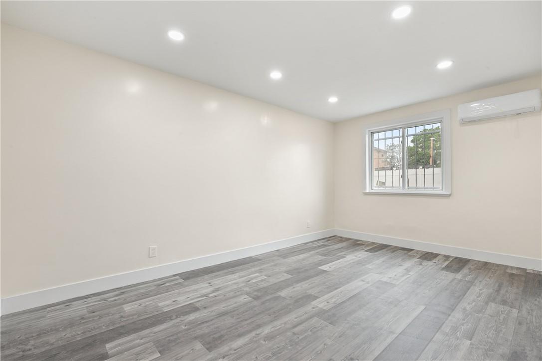 New York, New York 10466, United States, 3 Bedrooms Bedrooms, ,2 BathroomsBathrooms,Residential,Active,85881