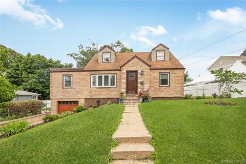 Photo of 285 Starke Avenue, East Meadow, NY 11554 (MLS # 1029010)