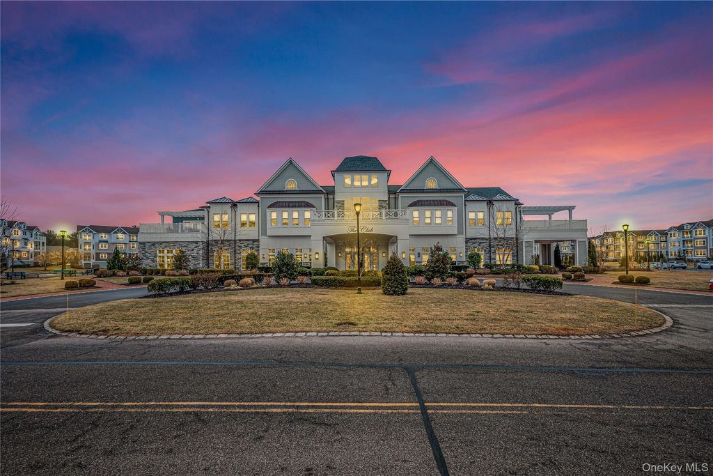 Photo of 21105 Aspenwood Drive, Plainview, NY 11803 (MLS # 948459)