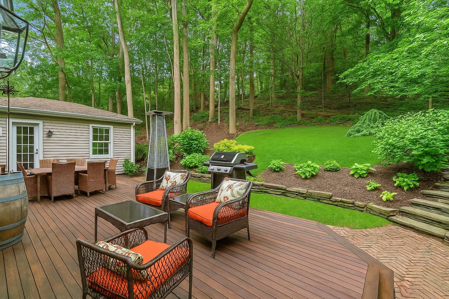 128 Cove Road, Huntington, New York image 27