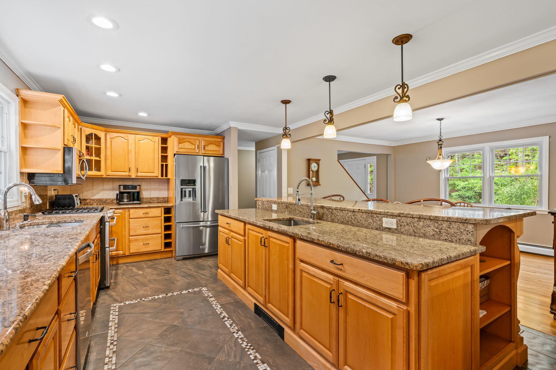 128 Cove Road, Huntington, New York image 8