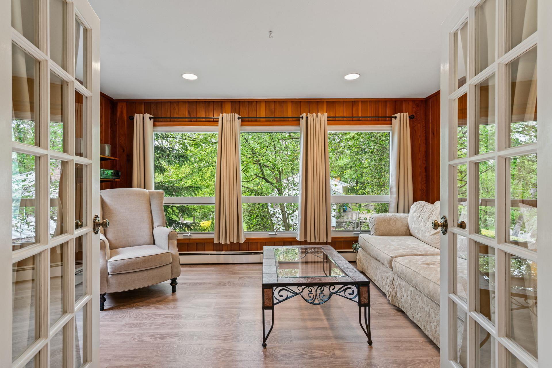 128 Cove Road, Huntington, New York image 17