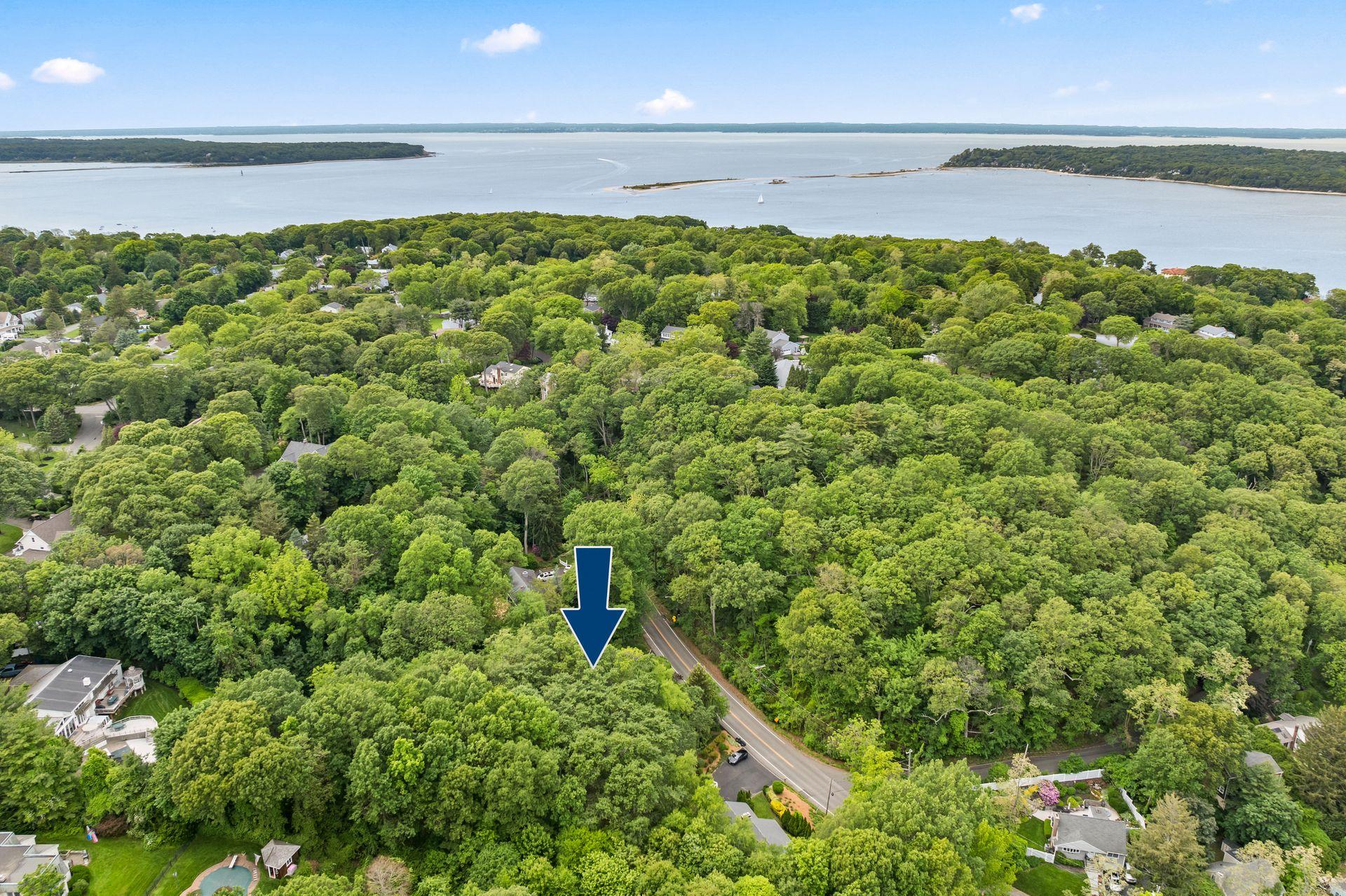 128 Cove Road, Huntington, New York image 36