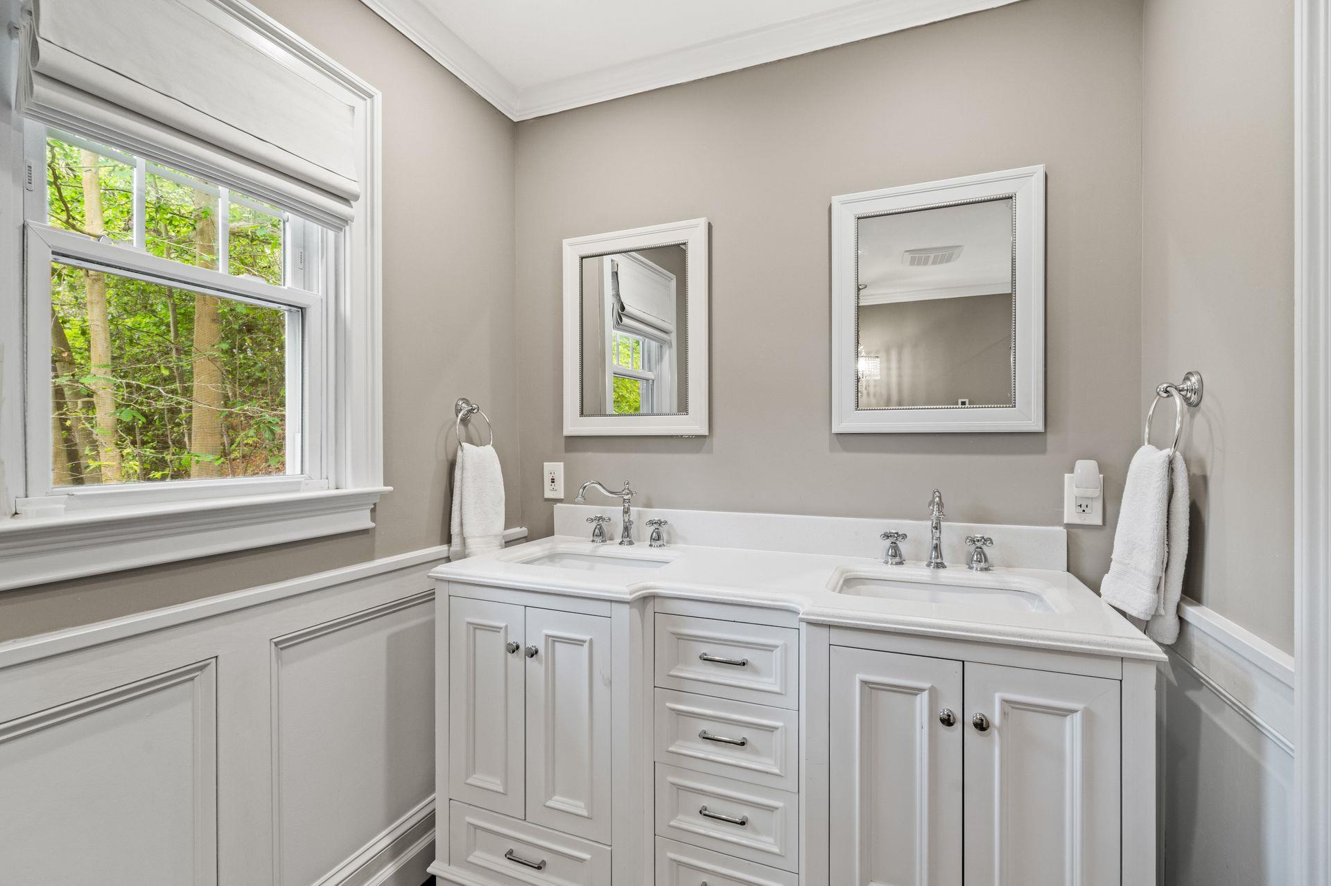128 Cove Road, Huntington, New York image 21