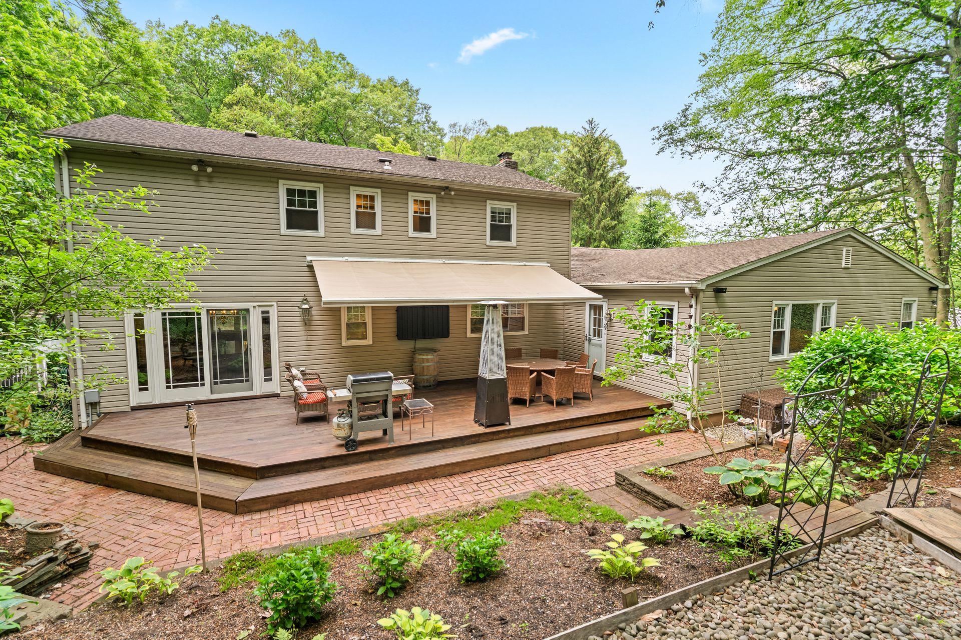 128 Cove Road, Huntington, New York image 33