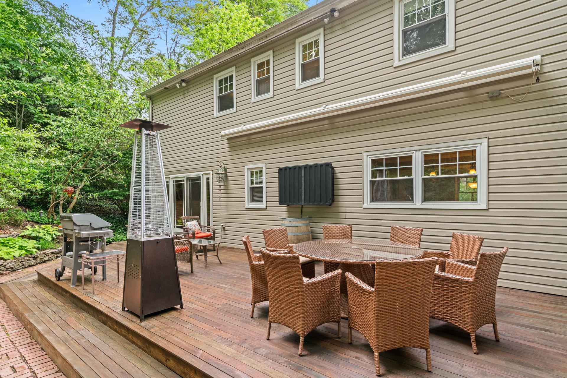 128 Cove Road, Huntington, New York image 29