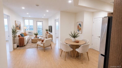 Apartment For Rent - 67-19 Austin Street #6A<br/> Queens County, Forest Hills, NY 11375