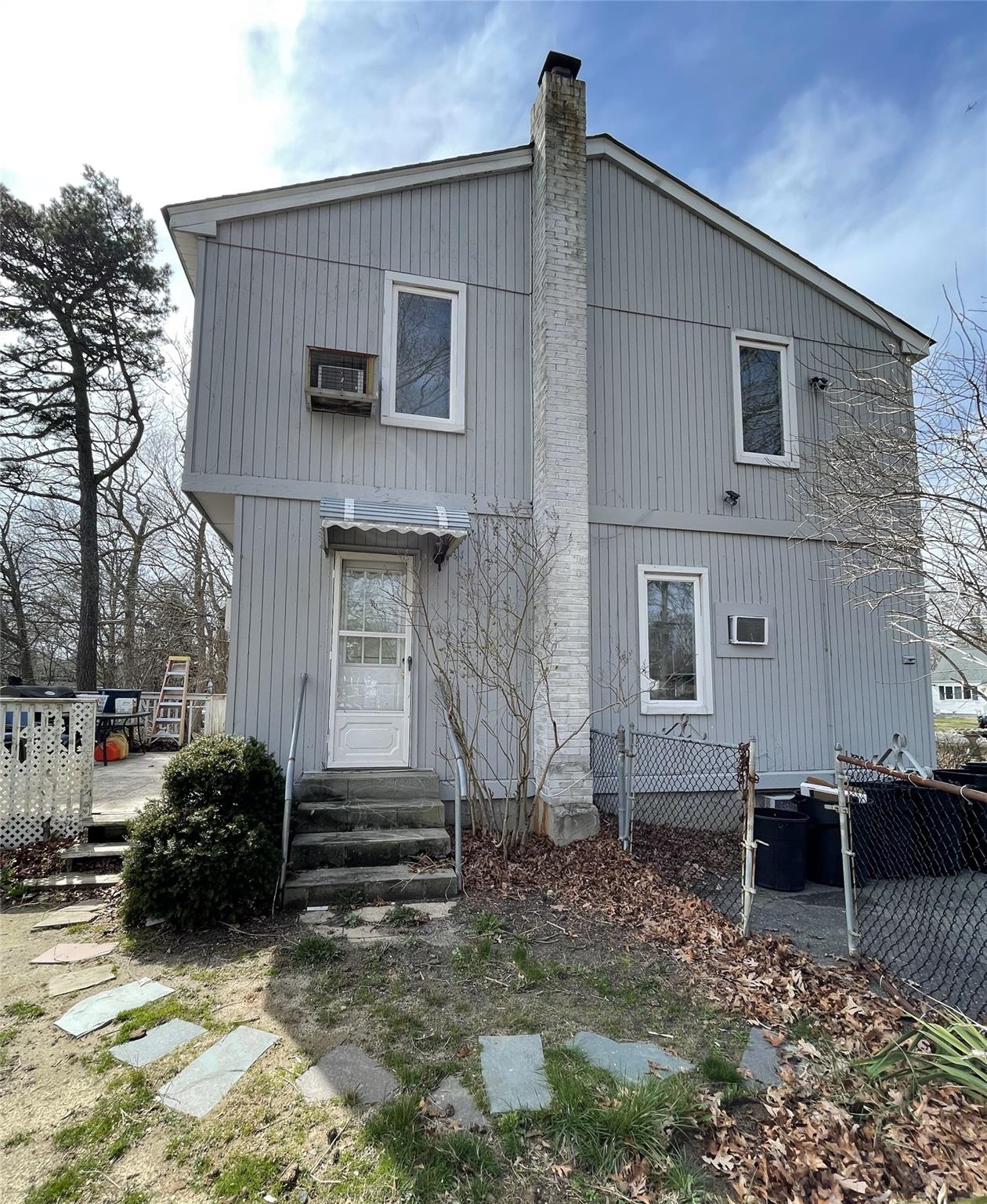 8 Park Cir Cir, Shirley, New York image 5