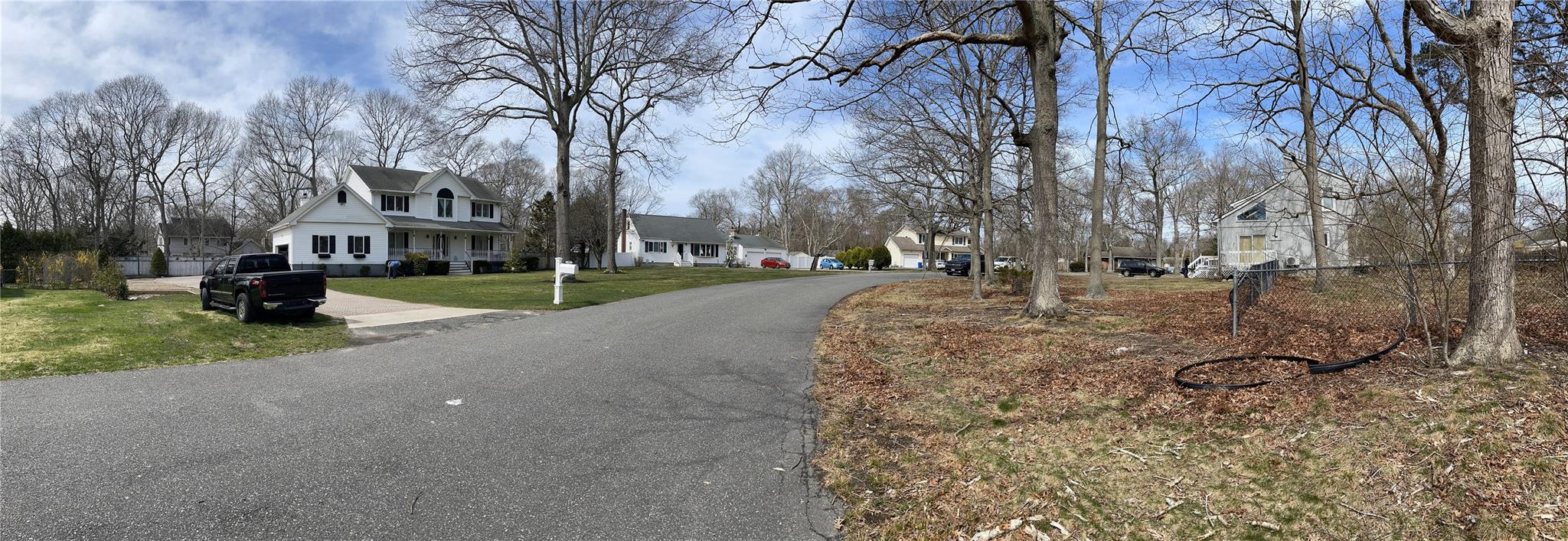 8 Park Cir Cir, Shirley, New York image 10