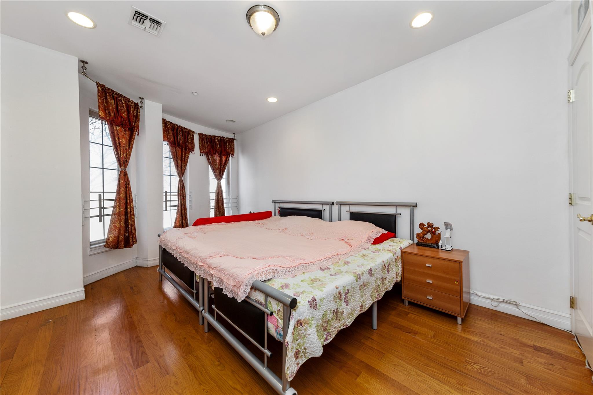 107-16 37th Avenue #3B, Corona, New York image 8