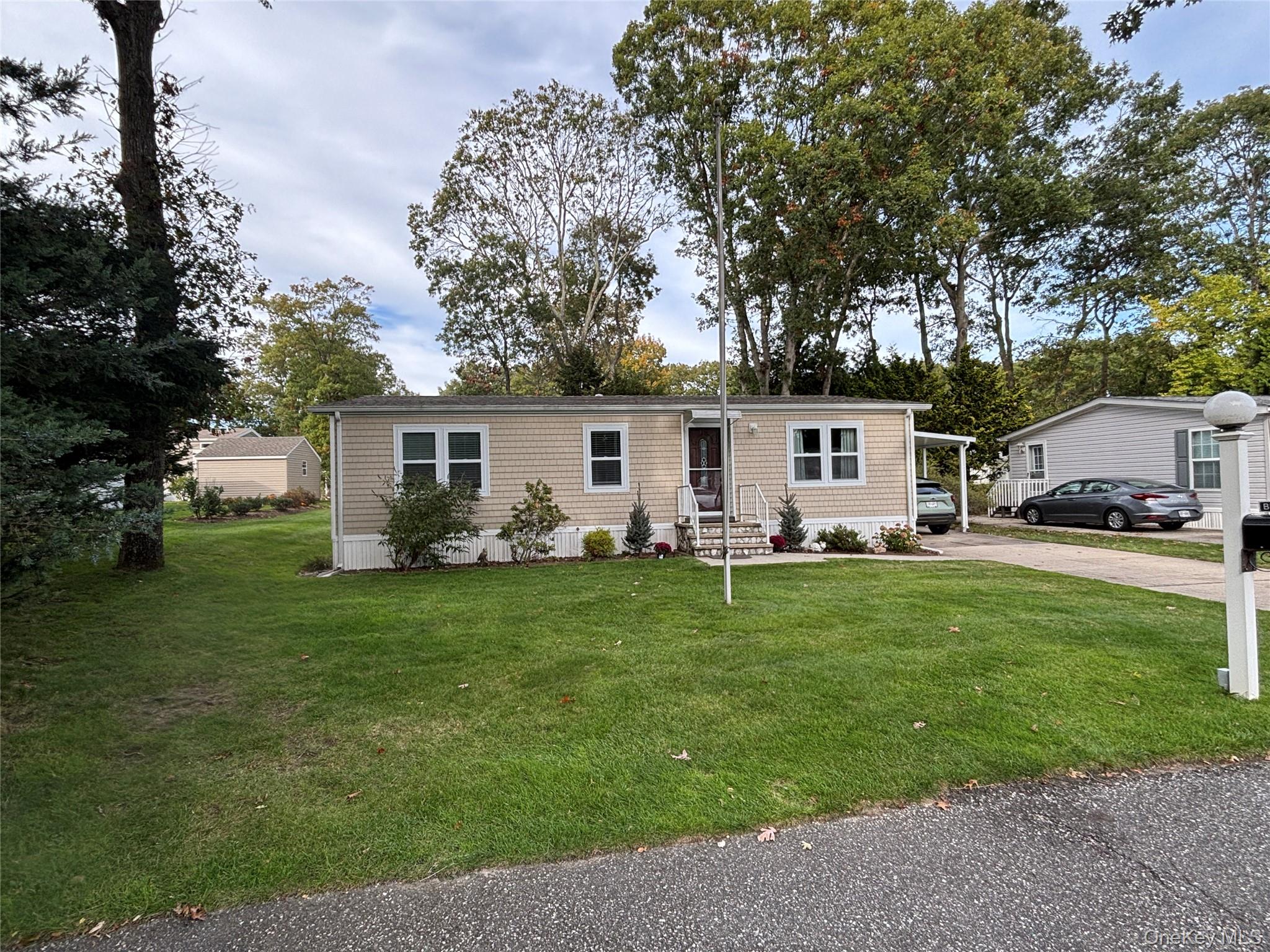 1661 Old Country Road 366