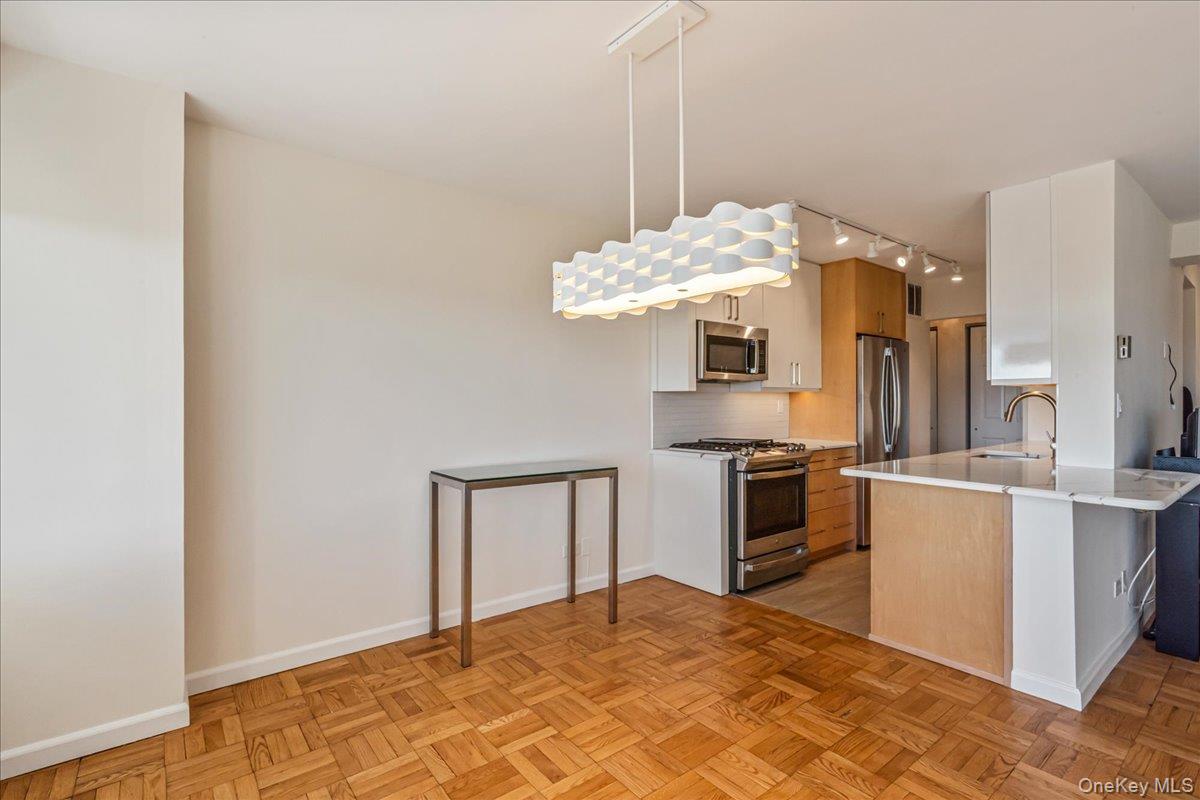 18-15 215th Street 9R