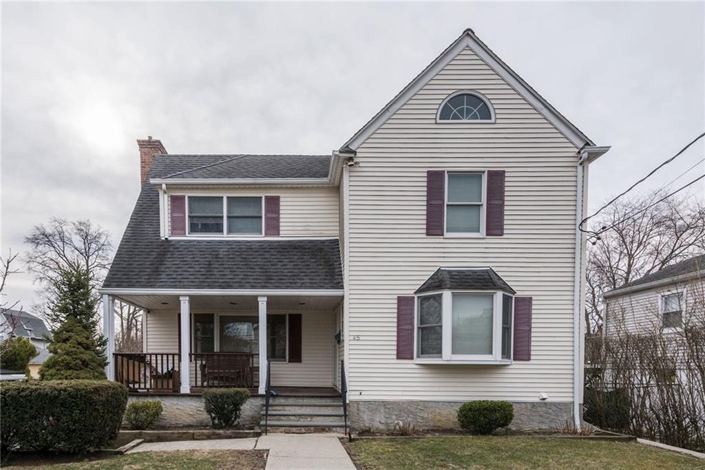 Henry Avenue 1, Harrison, New York - 4 Bedrooms  
3 Bathrooms  
10 Rooms - 