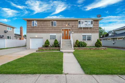 76 Hamilton Avenue Massapequa NY 11758