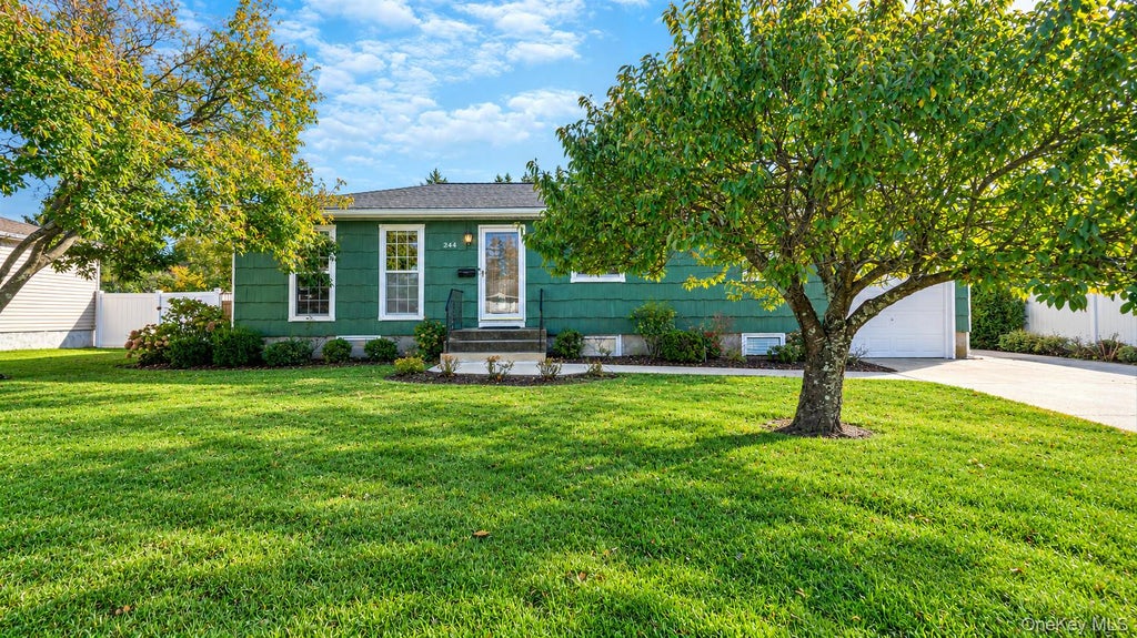 Photo of 244 Neptune Avenue, West Babylon, NY 11704 (MLS # 1065760)