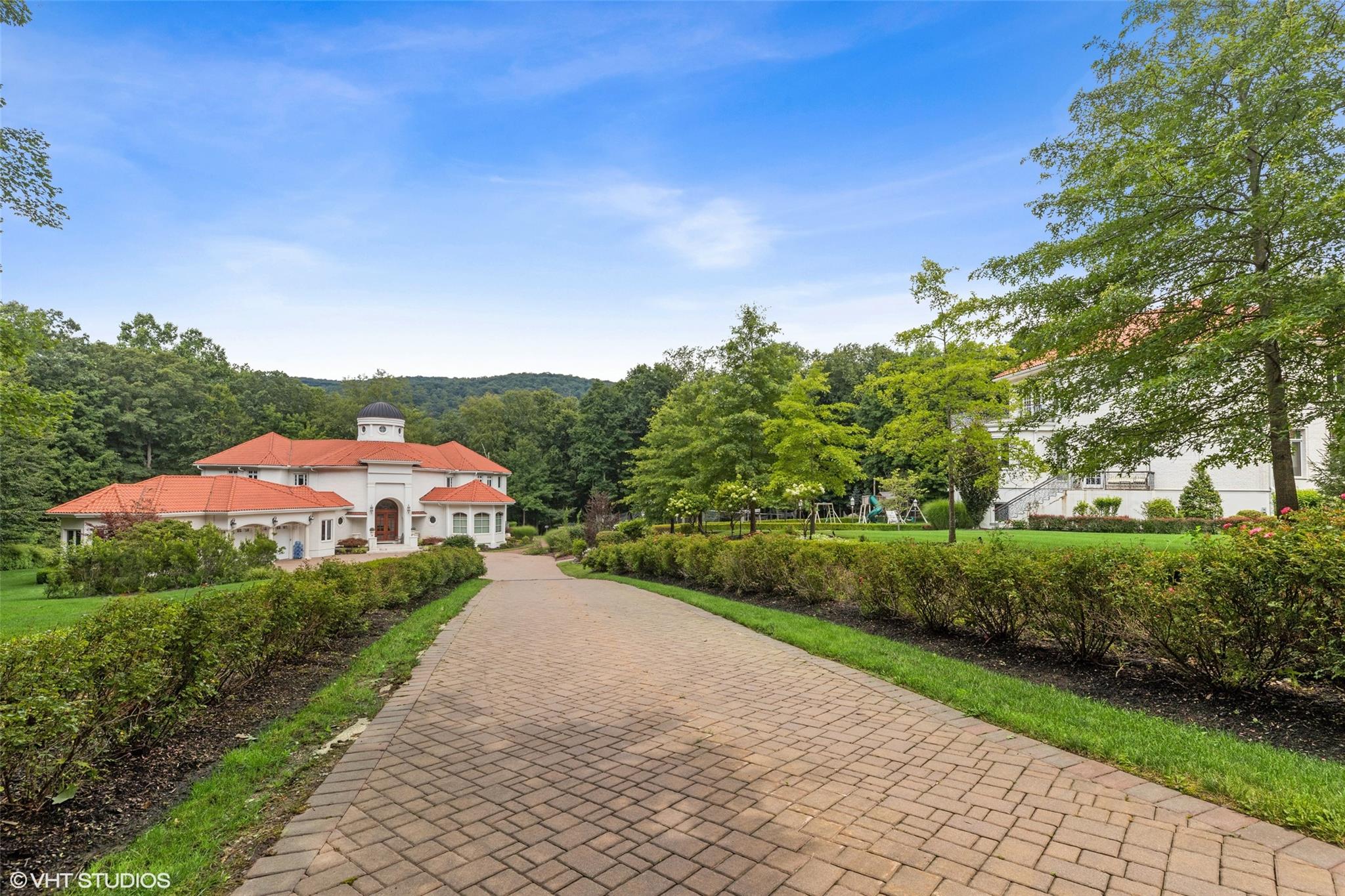658 Haverstraw Road, Suffern, New York image 5