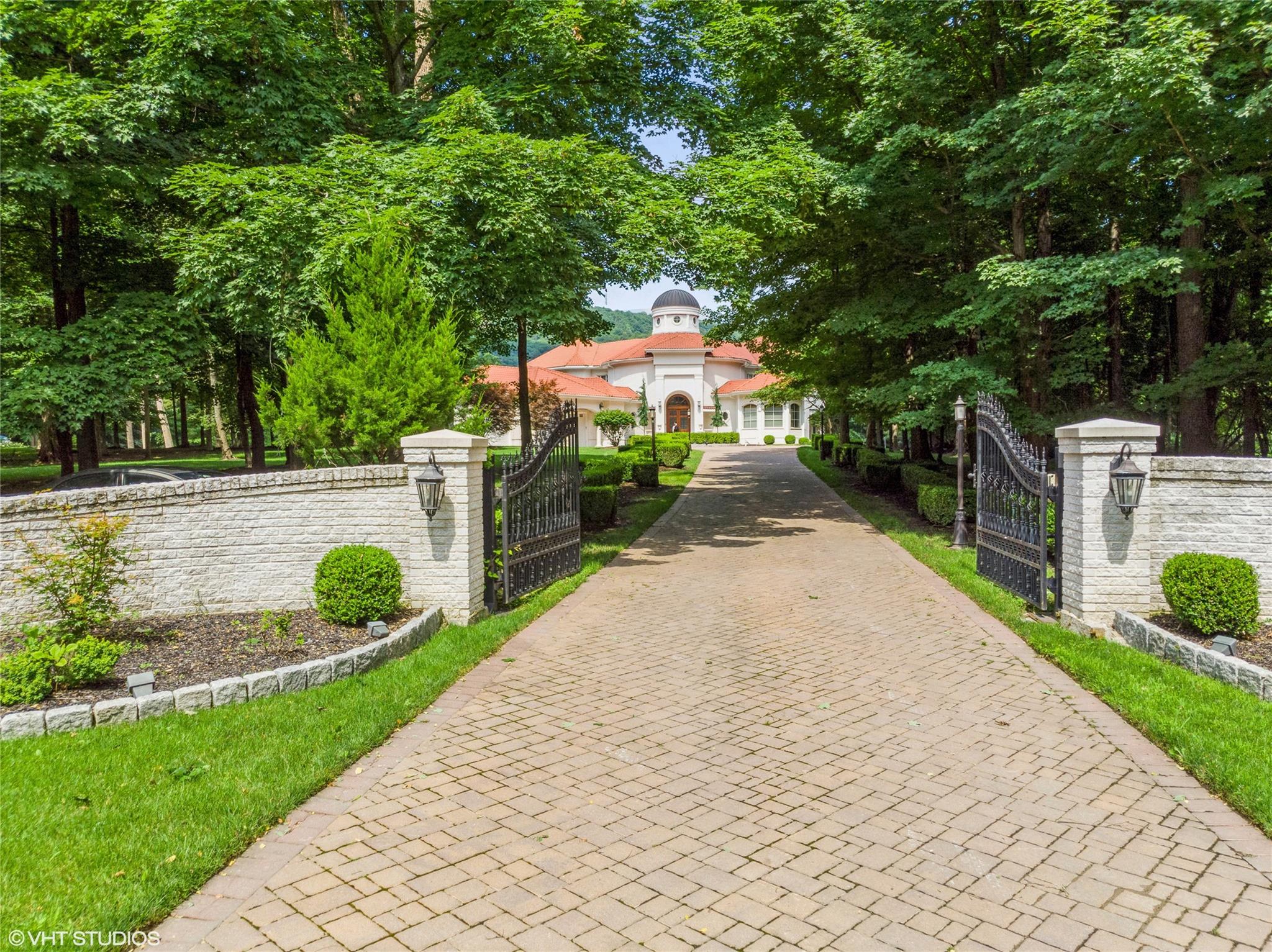 658 Haverstraw Road, Suffern, New York image 36