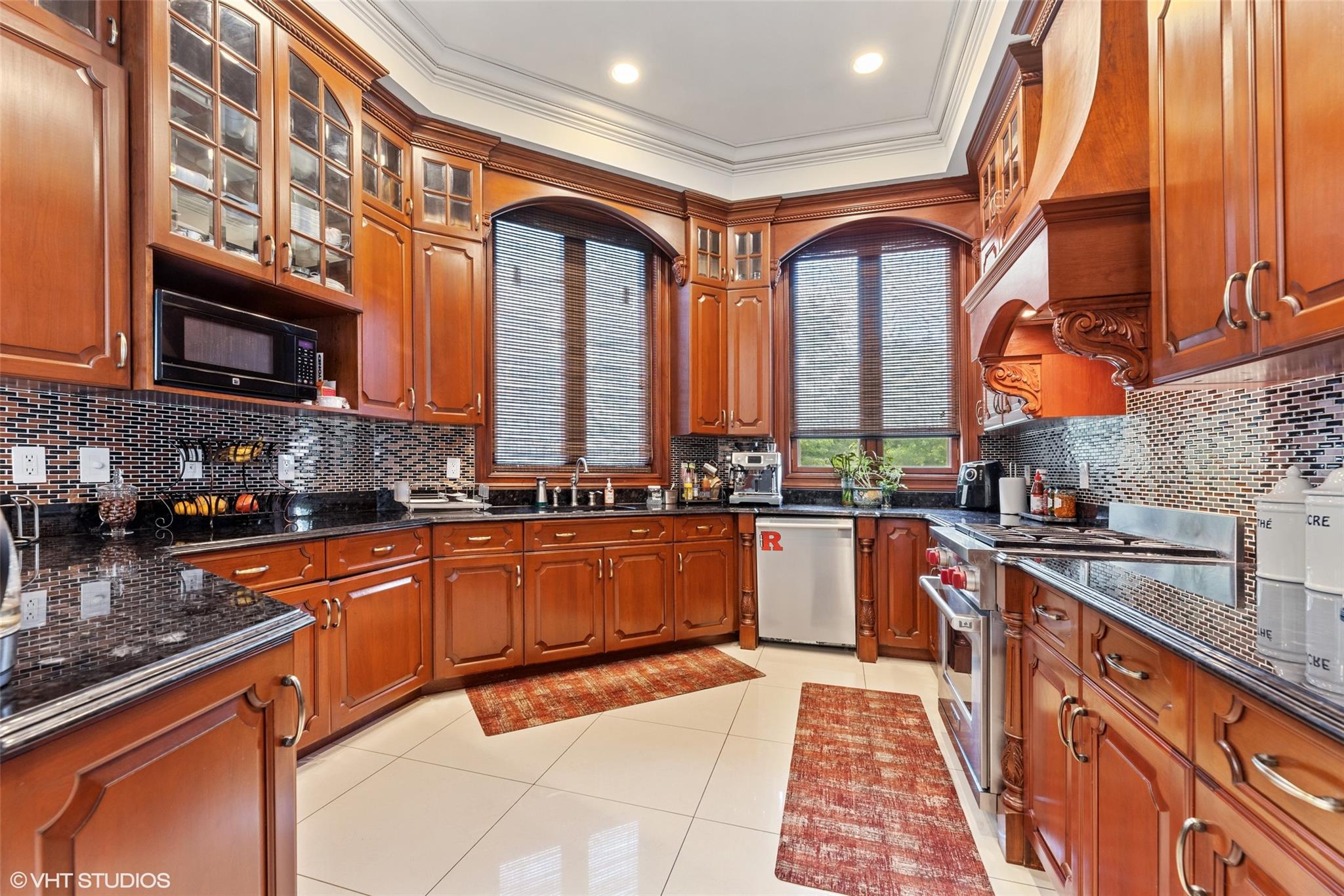 658 Haverstraw Road, Suffern, New York image 18