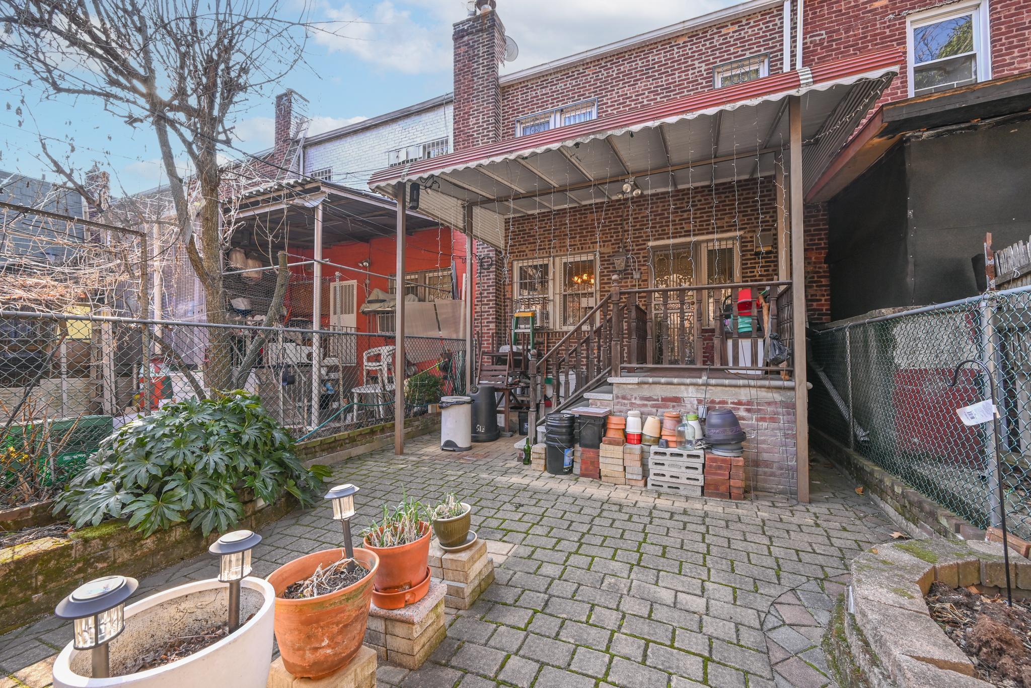 867 E 15th Street, Brooklyn, New York image 3