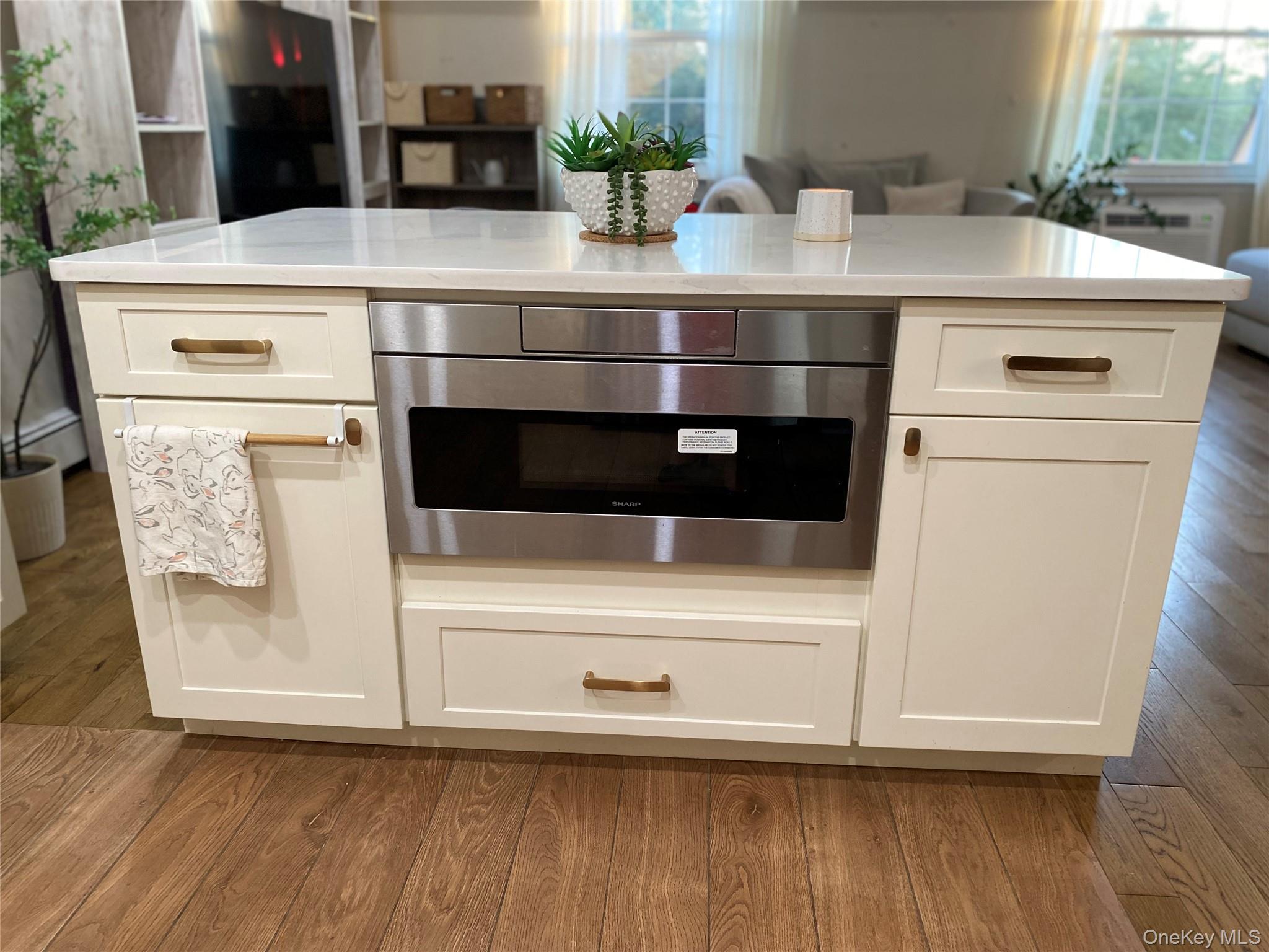 13-36 Robin Lane 70 U