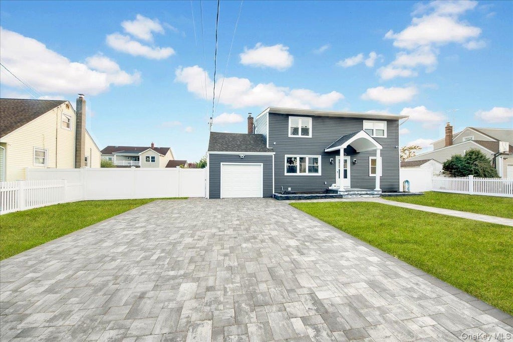 Photo of 427 36th Street, Lindenhurst, NY 11757 (MLS # 1063642)