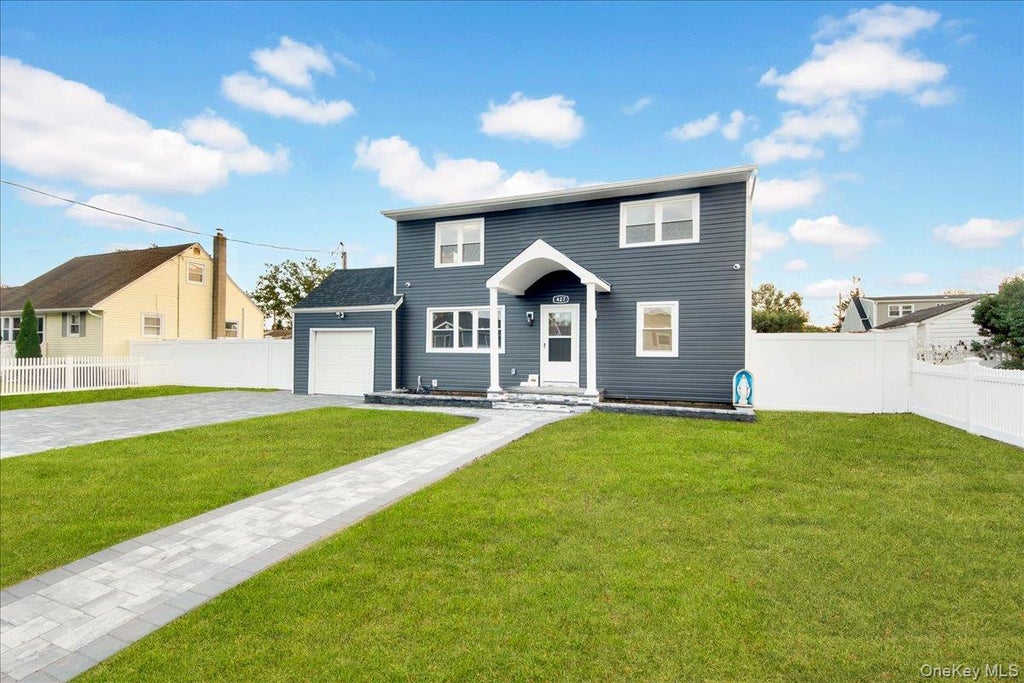 Photo of 427 36th Street, Lindenhurst, NY 11757 (MLS # 1063642)