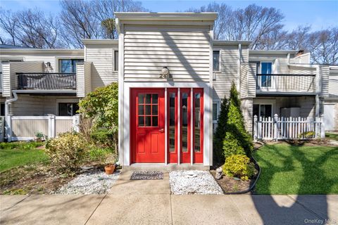 24 Richmond Boulevard 4B Ronkonkoma NY 11779