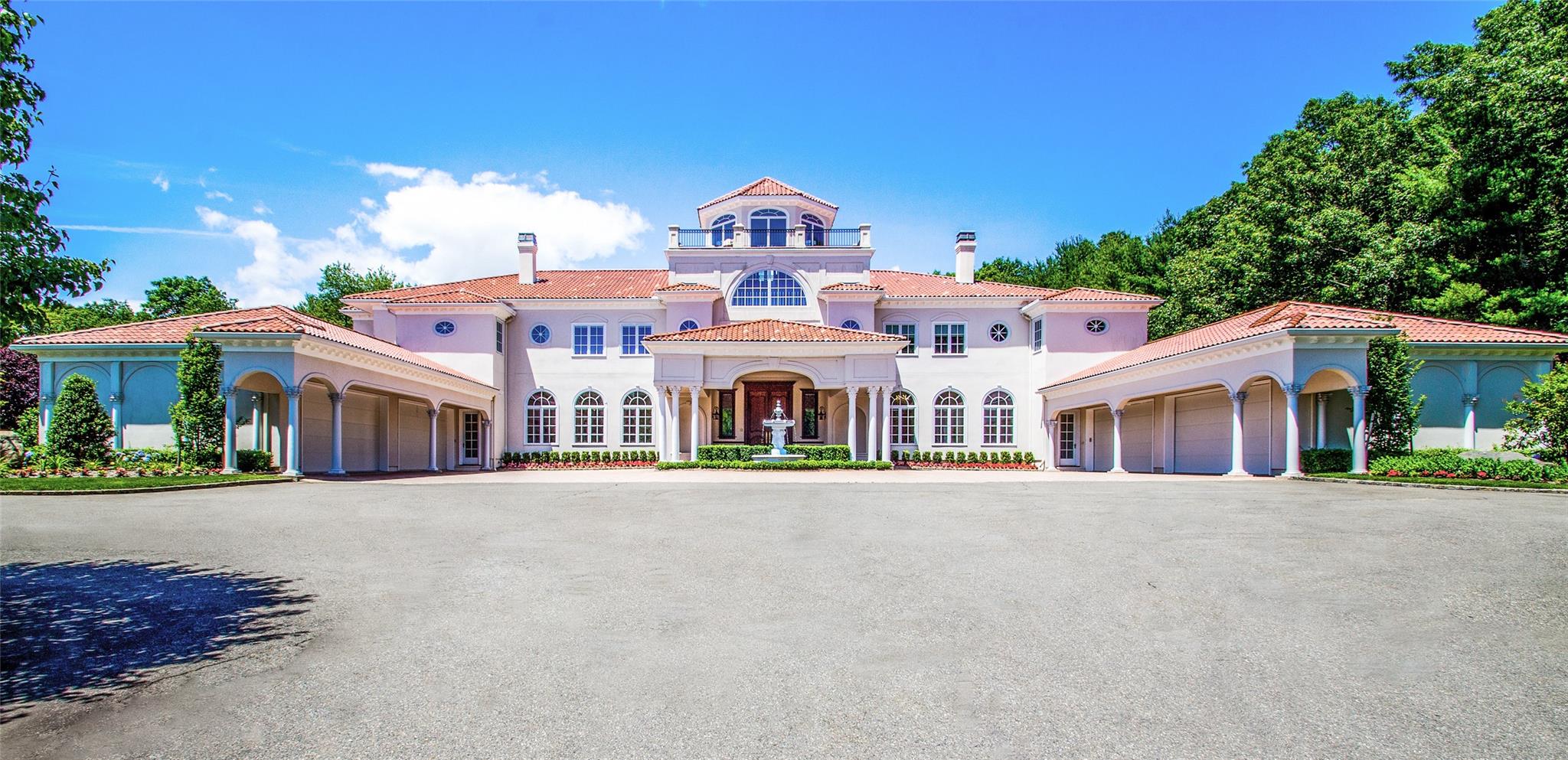 38 Chestnut Hill Drive, Upper Brookville, New York image 1
