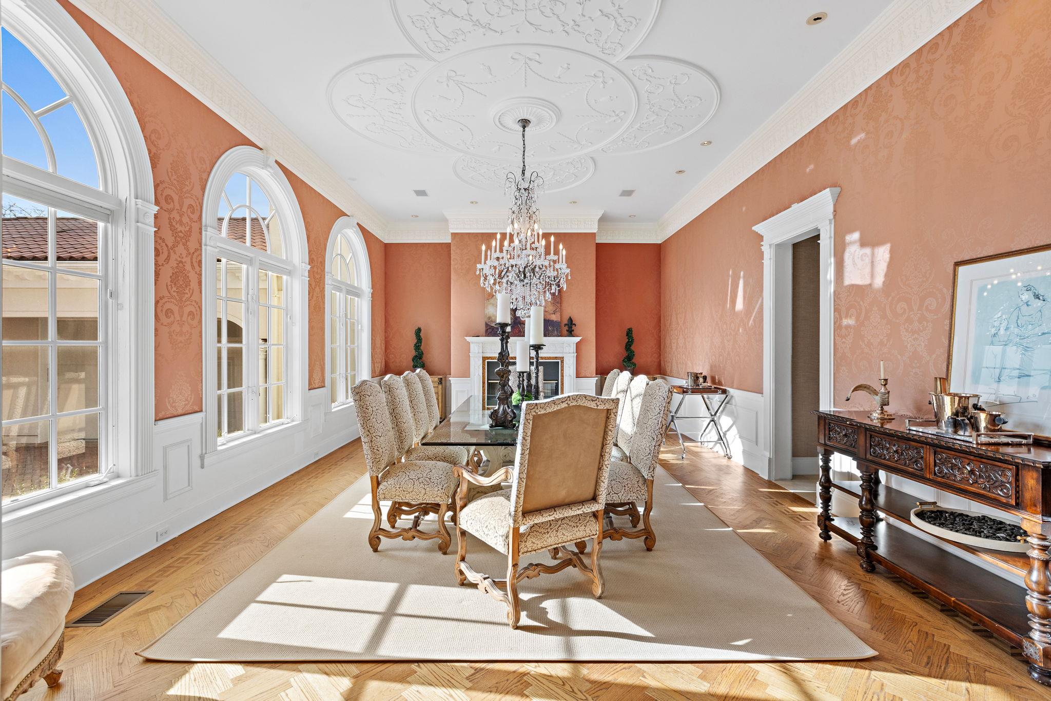 38 Chestnut Hill Drive, Upper Brookville, New York image 13