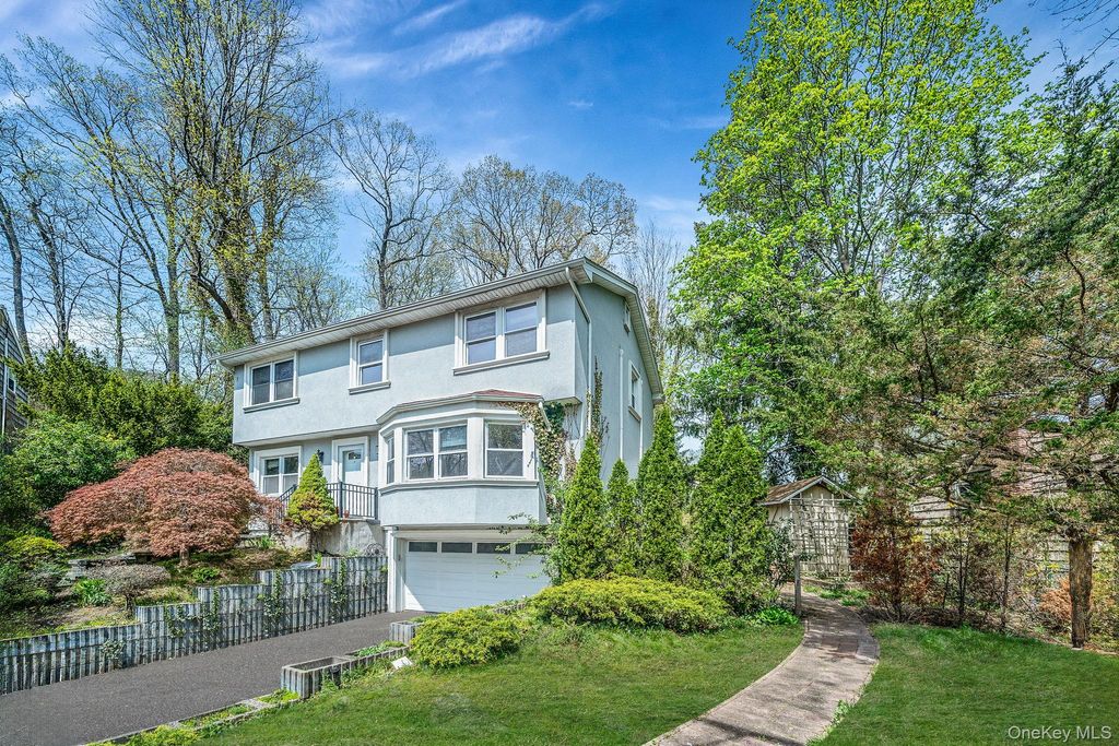 Photo of 210 Mill Dam Court, Centerport, NY 11721 (MLS # 986237)