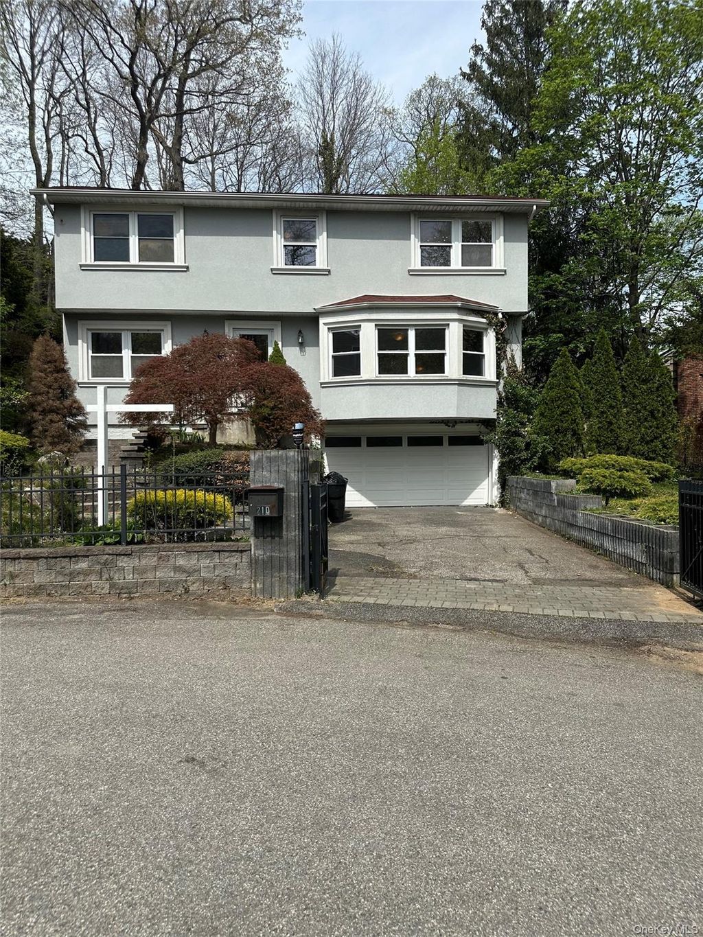 Photo of 210 Mill Dam Court, Centerport, NY 11721 (MLS # 986237)