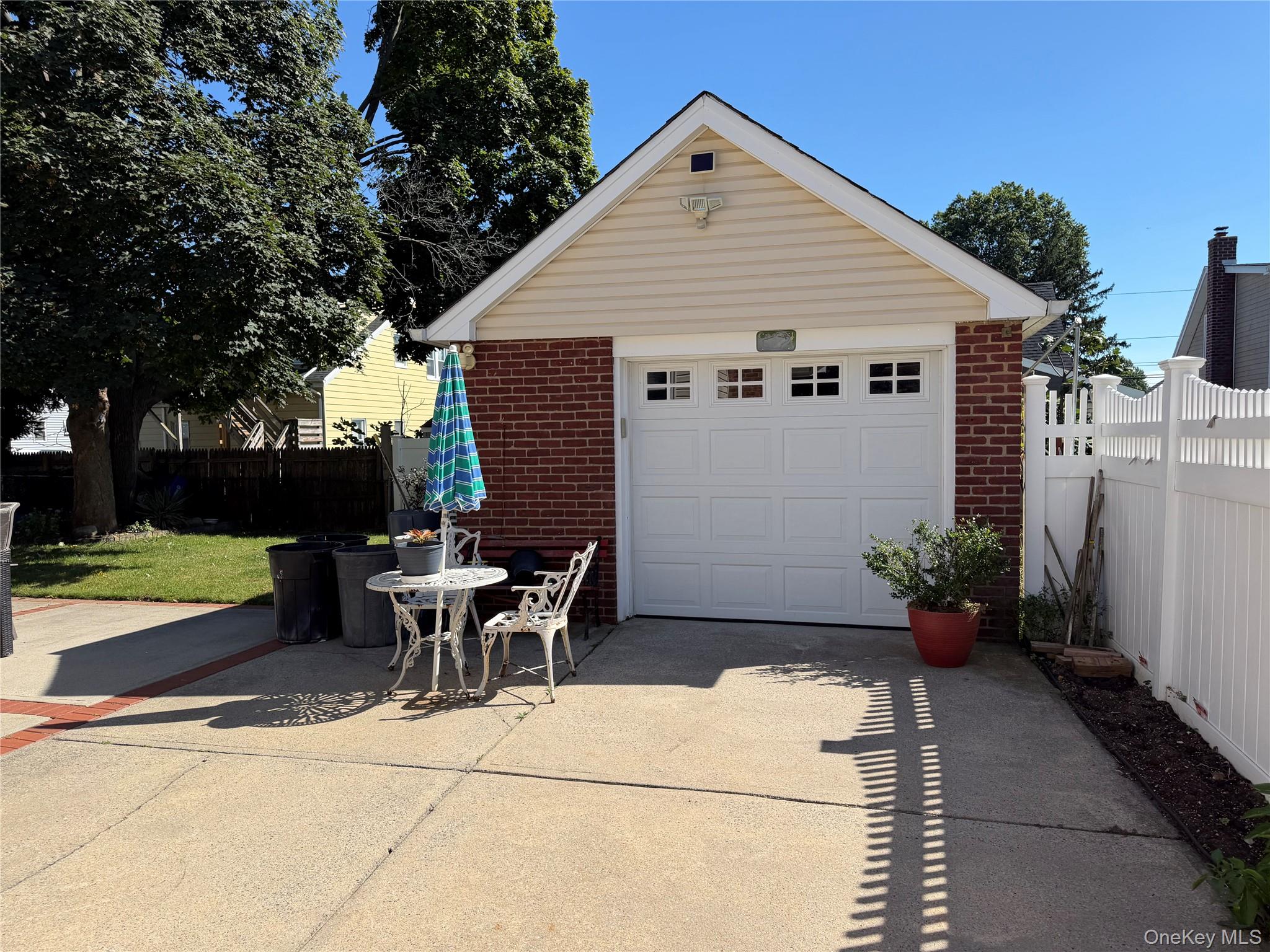159 Raff Avenue
