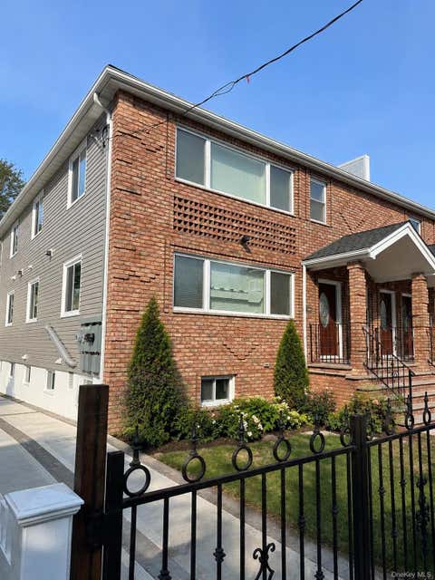 Homes For Sale - 1724 New Haven Avenue<br/> Queens County, Far Rockaway, NY 11691
